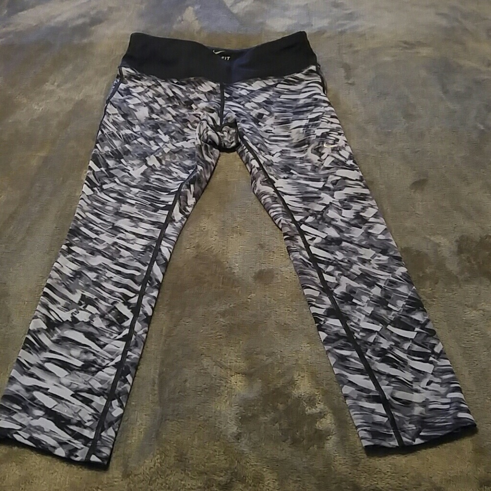 Nike Dri-Fit black and gray capris size x-small